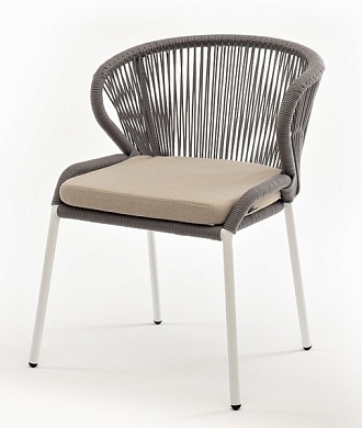 "милан" стул плетеный из роупа, каркас алюминий белый шагрень, роуп светло-серый круглый, ткань бежевая в официальном магазине viva-verde.ru