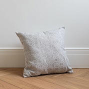Подушка Geometry купить по цене от 1950 руб от производителя. Более 100 видов диванов, кресел, пуфы, лежаки, кресло-мешок