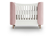 Кроватка KIDI Soft mini cпальное место 60*120 см (розовый)  по выгодным ценам с доставкой по Москве и Регионам от производителя. Более 50 видов детских кроваток, диванов, стульчиков, столов, комплектов. Доставка 24/7. Фирменная гарантия на детскую мебель.