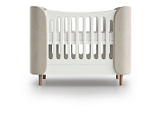 Кроватка KIDI Soft mini cпальное место 60*120 см антивандальная ткань (молочный)  по выгодным ценам с доставкой по Москве и Регионам от производителя. Более 50 видов детских кроваток, диванов, стульчиков, столов, комплектов. Доставка 24/7. Фирменная гарантия на детскую мебель.