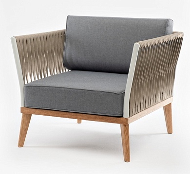 "касабланка" кресло плетеное из роупа, основание дуб, роуп серо-коричневый 23мм, ткань серая в официальном магазине viva-verde.ru